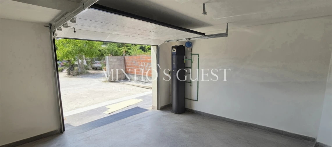 Moradia T3 para Venda em Espinho Foto 27