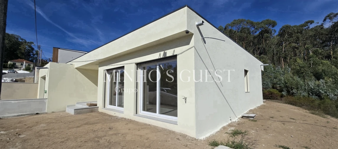 Moradia T3 para Venda em Espinho Foto 25