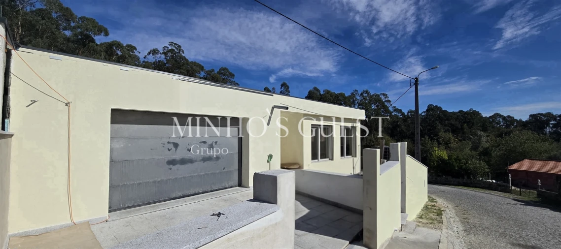 Moradia T3 para Venda em Espinho Foto 4