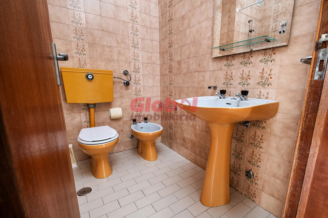 Apartamento T2 para Venda em Viseu Foto 8