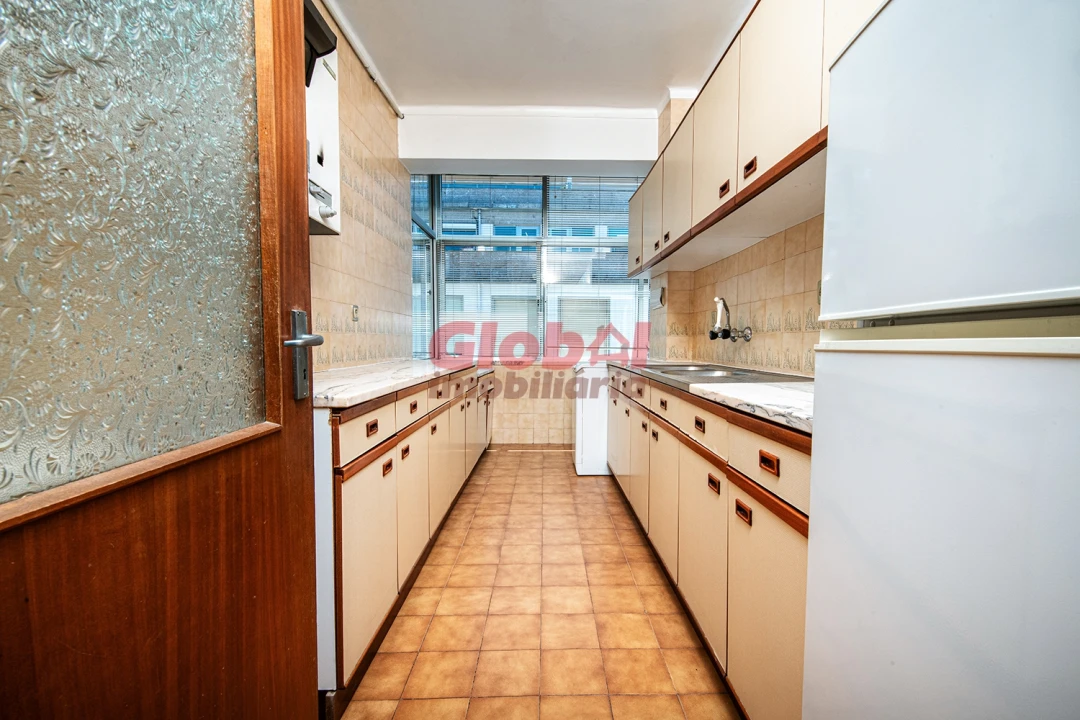 Apartamento T2 para Venda em Viseu Foto 1