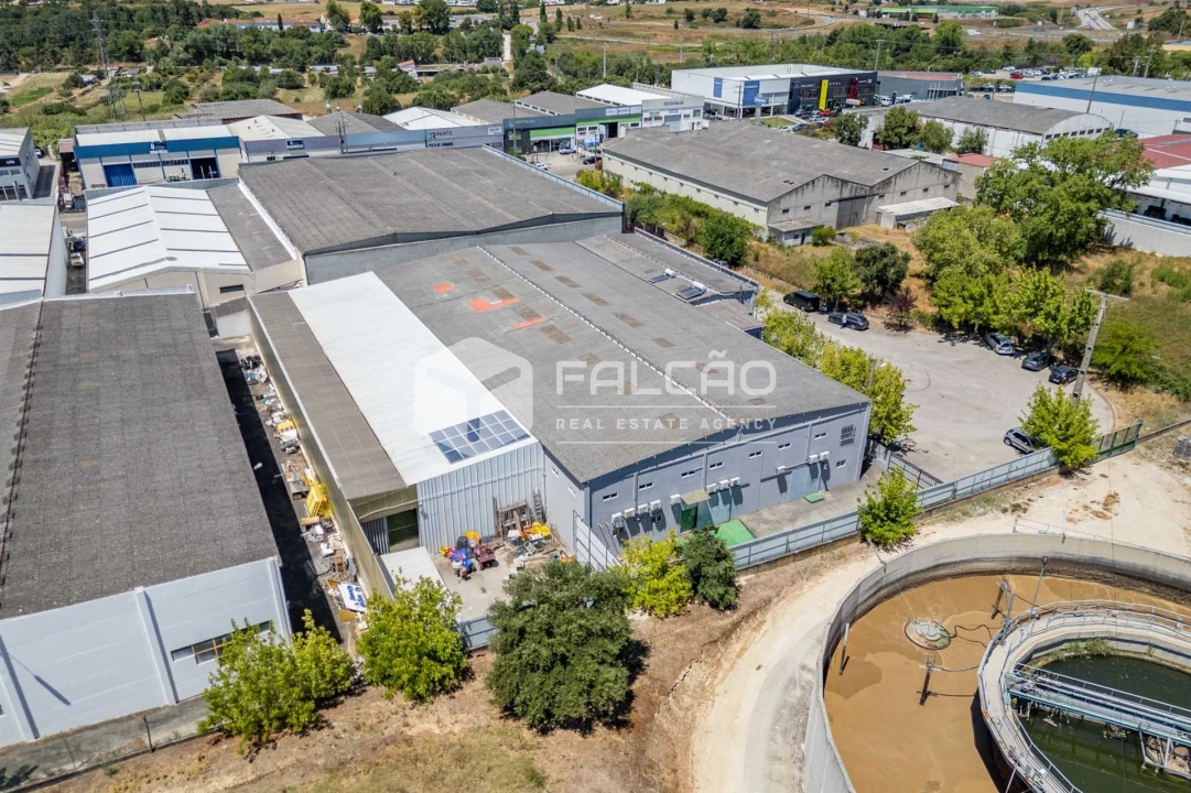 Armazém para Arrendamento em Romeira e Várzea Foto 7