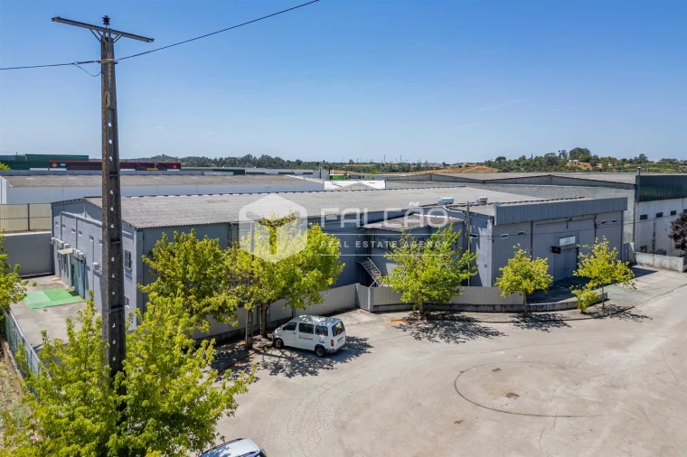 Armazém para Arrendamento em Romeira e Várzea Foto 13
