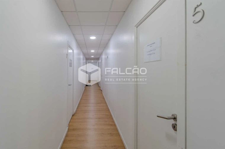 Armazém para Arrendamento em Romeira e Várzea Foto 50