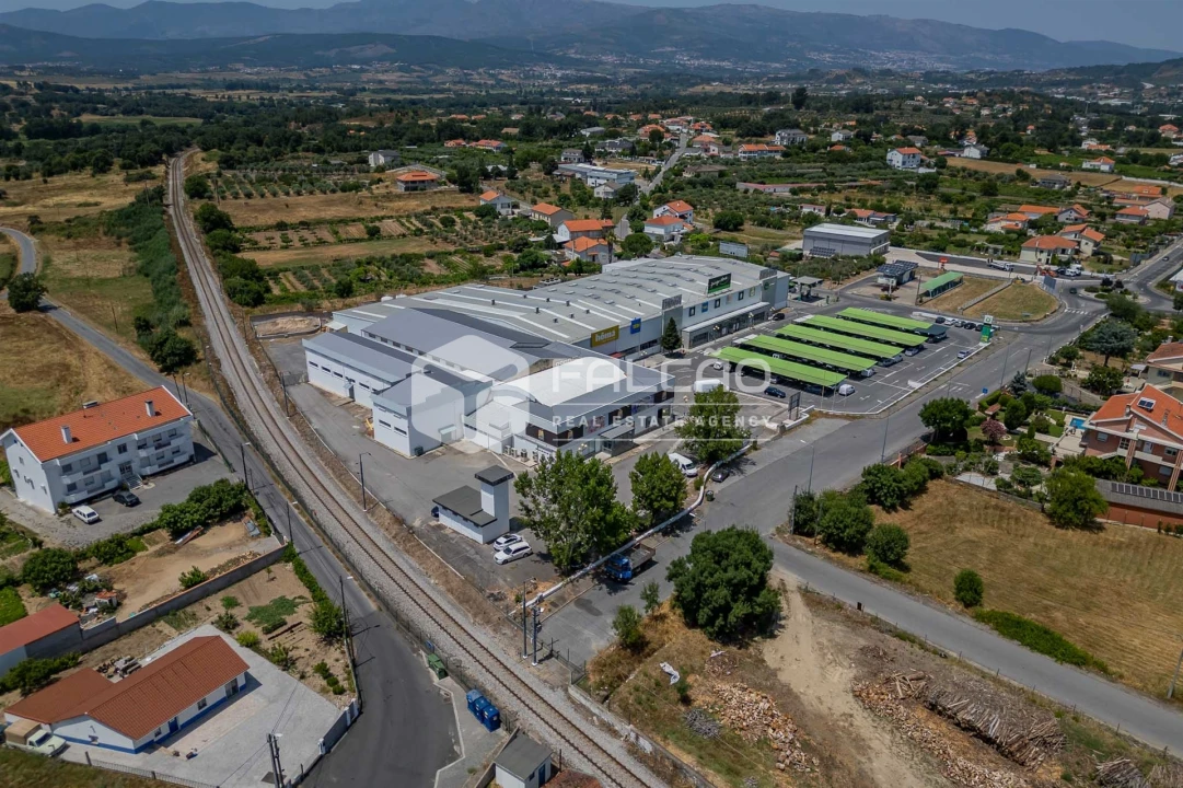 Loja para Arrendamento em Fundão, Valverde, Donas, A. Joanes, A. Nova Cabo Foto 13