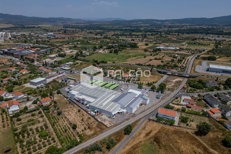 Loja para Arrendamento em Fundão, Valverde, Donas, A. Joanes, A. Nova Cabo Foto 12