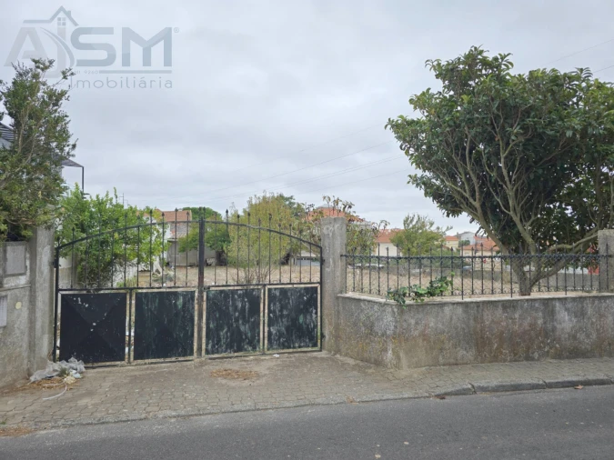Terreno para Venda em Cacém e São Marcos Foto 3