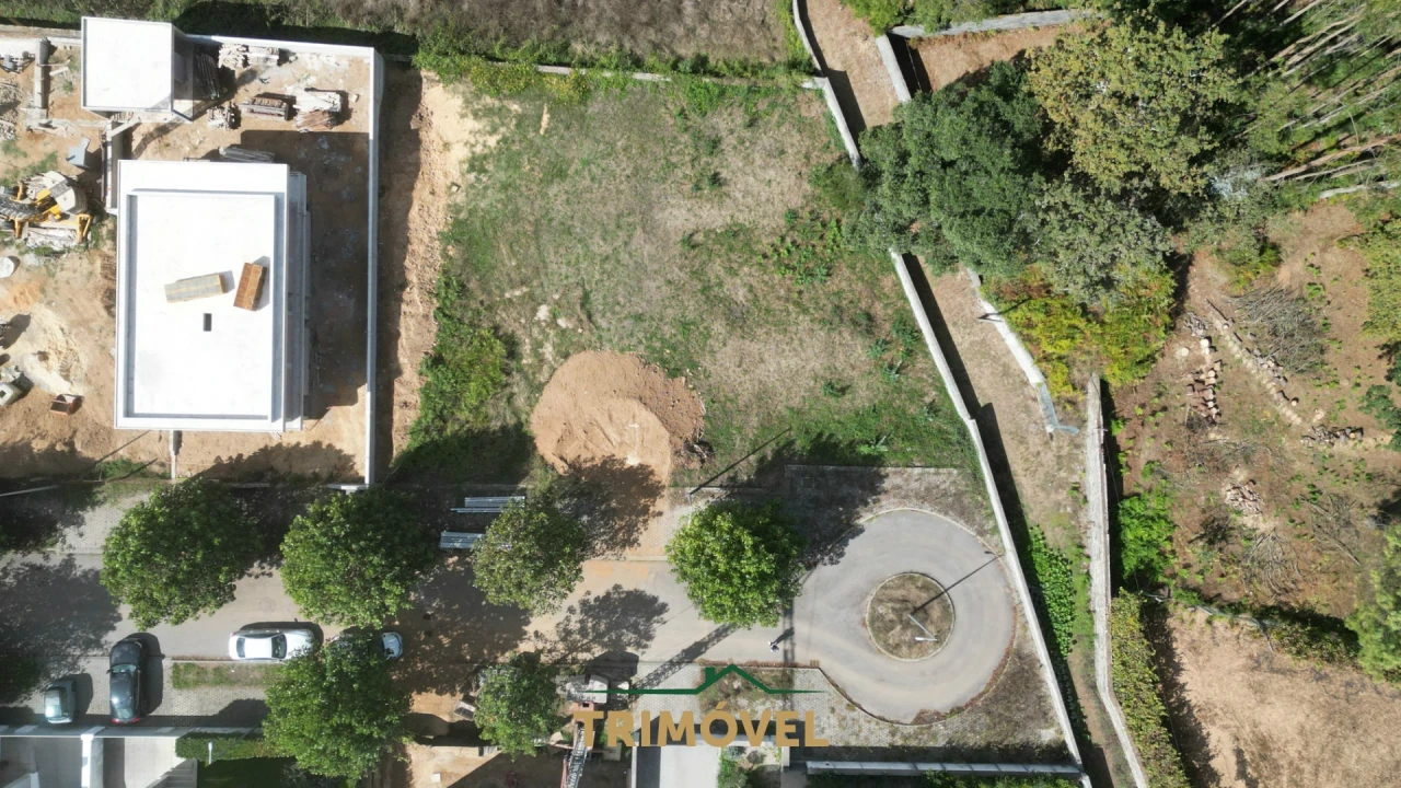 Terreno para Venda em Vila de Cucujães Foto 3