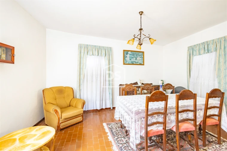 Moradia T3 para Venda em Souselo Foto 13