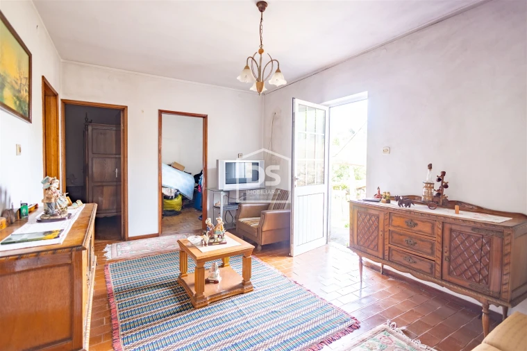 Moradia T3 para Venda em Souselo Foto 8