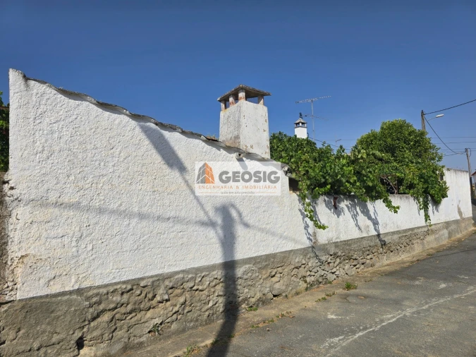 Moradia T2 para Venda em Santa Barbara de Padrões Foto 47