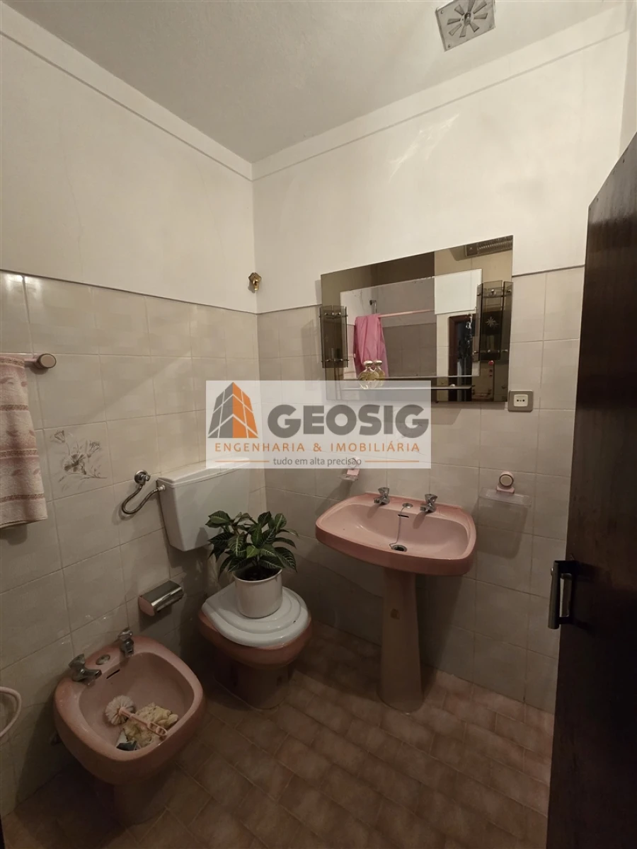 Moradia T2 para Venda em Santa Barbara de Padrões Foto 7