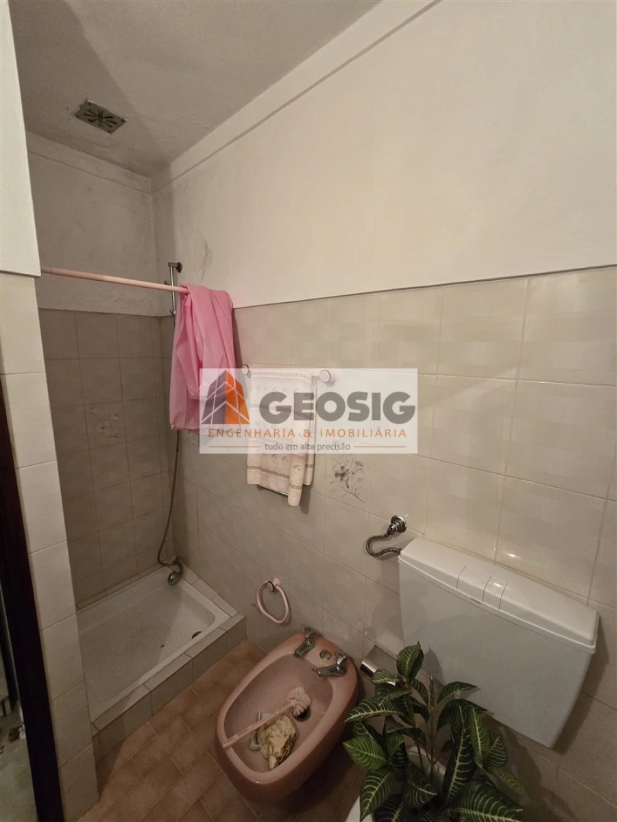 Moradia T2 para Venda em Santa Barbara de Padrões Foto 10