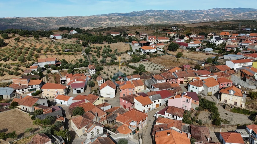 Moradia T1 para Venda em Vilar Chão Foto 22