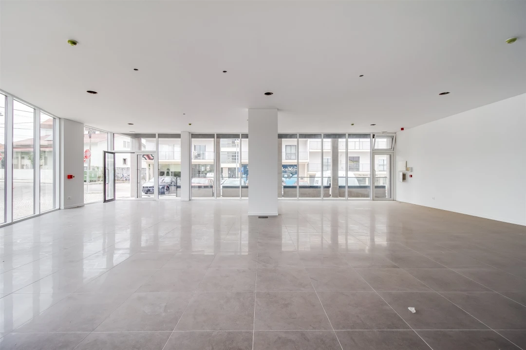 Loja para Venda em Meirinhas Foto 14