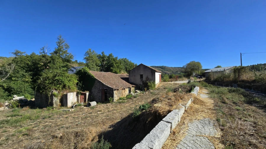 Quinta T3 para Venda em Fragosela Foto 15