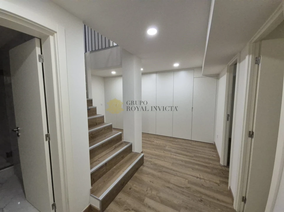 Apartamento T2 para Venda em Cedofeita, Santo Ildefonso, Sé, Miragaia, São Nicolau e Vitória Foto 18