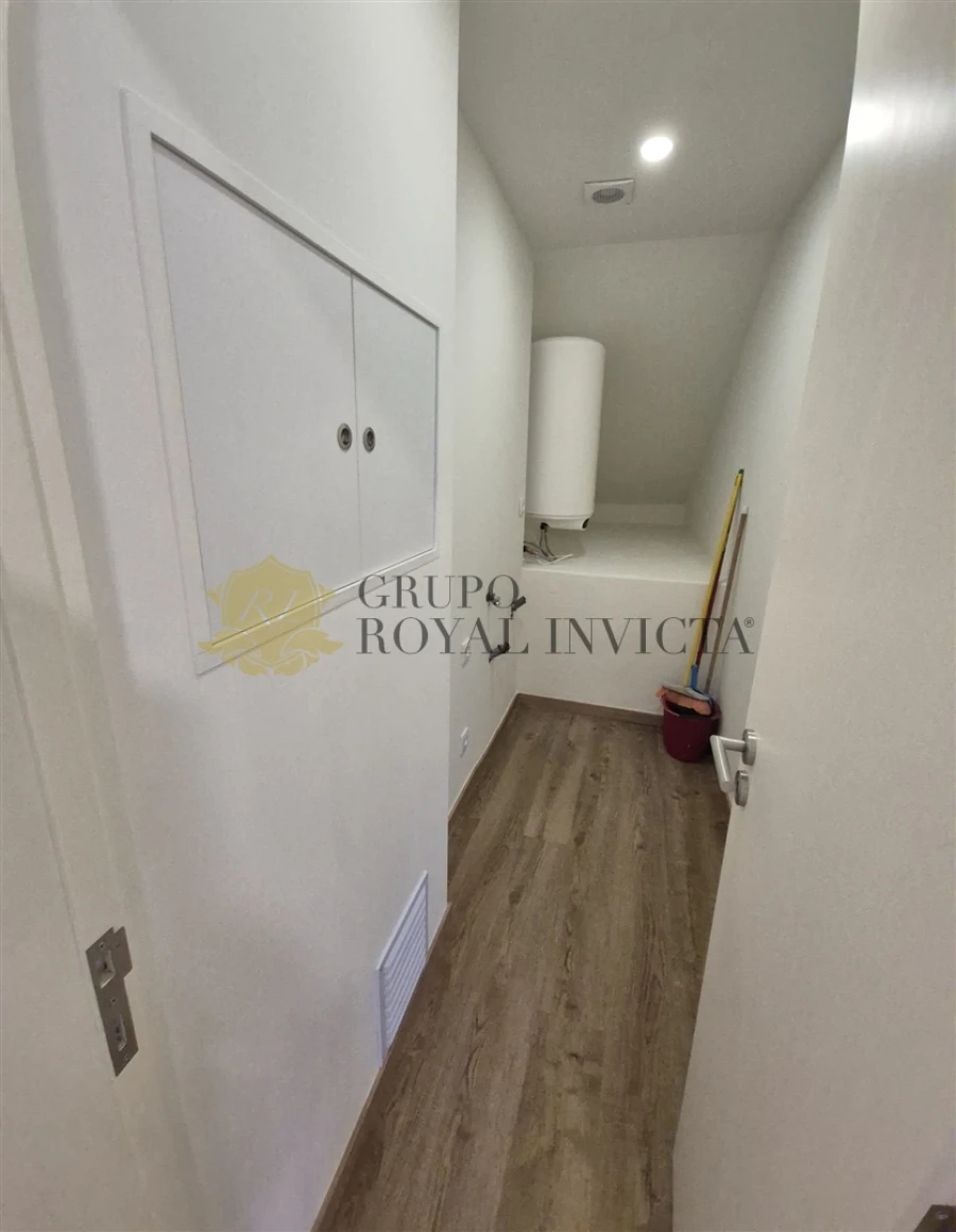 Apartamento T2 para Venda em Cedofeita, Santo Ildefonso, Sé, Miragaia, São Nicolau e Vitória Foto 16