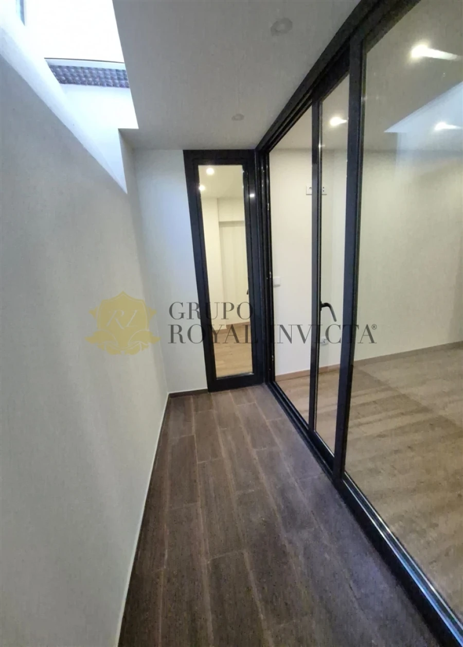 Apartamento T2 para Venda em Cedofeita, Santo Ildefonso, Sé, Miragaia, São Nicolau e Vitória Foto 10