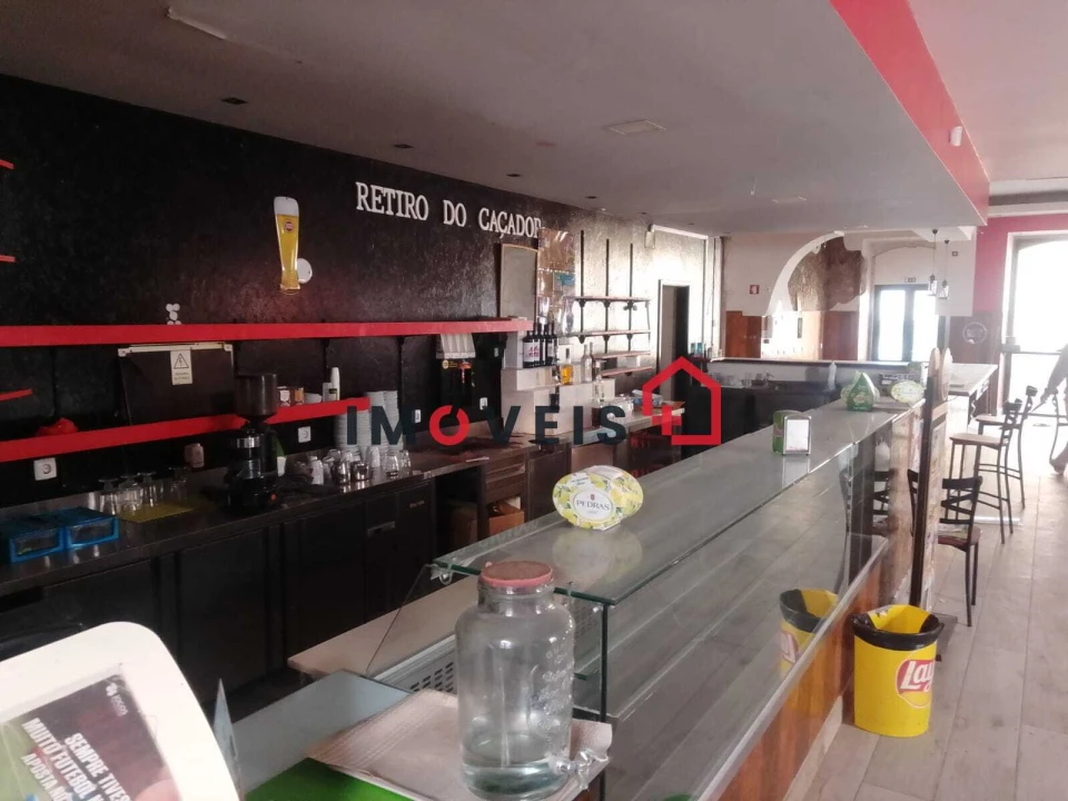 Loja para Venda em Alcanhões Foto 11