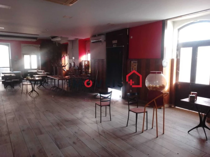 Loja para Venda em Alcanhões Foto 12