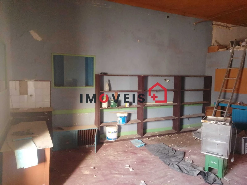 Loja para Venda em Alcanhões Foto 6