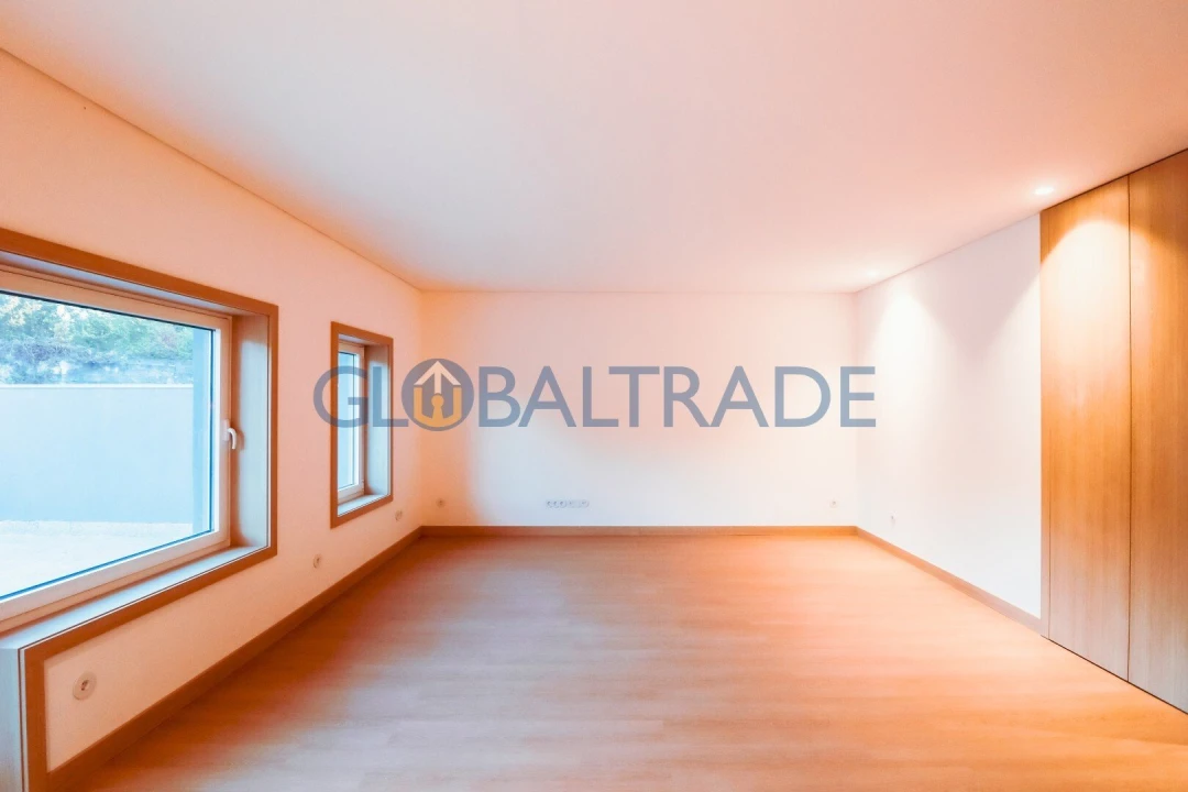 Apartamento T2 para Venda em Fânzeres e São Pedro da Cova Foto 3