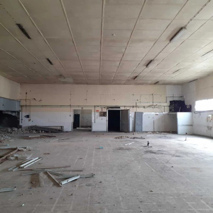 Armazém para Venda em Alcanhões Foto 11