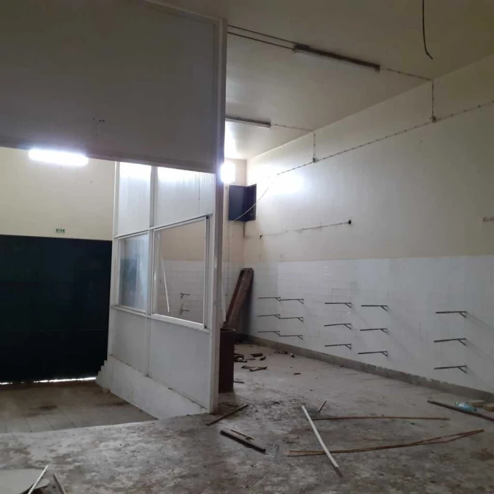 Armazém para Venda em Alcanhões Foto 17