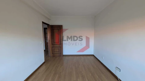 Apartamento T3 para Venda em Ermesinde