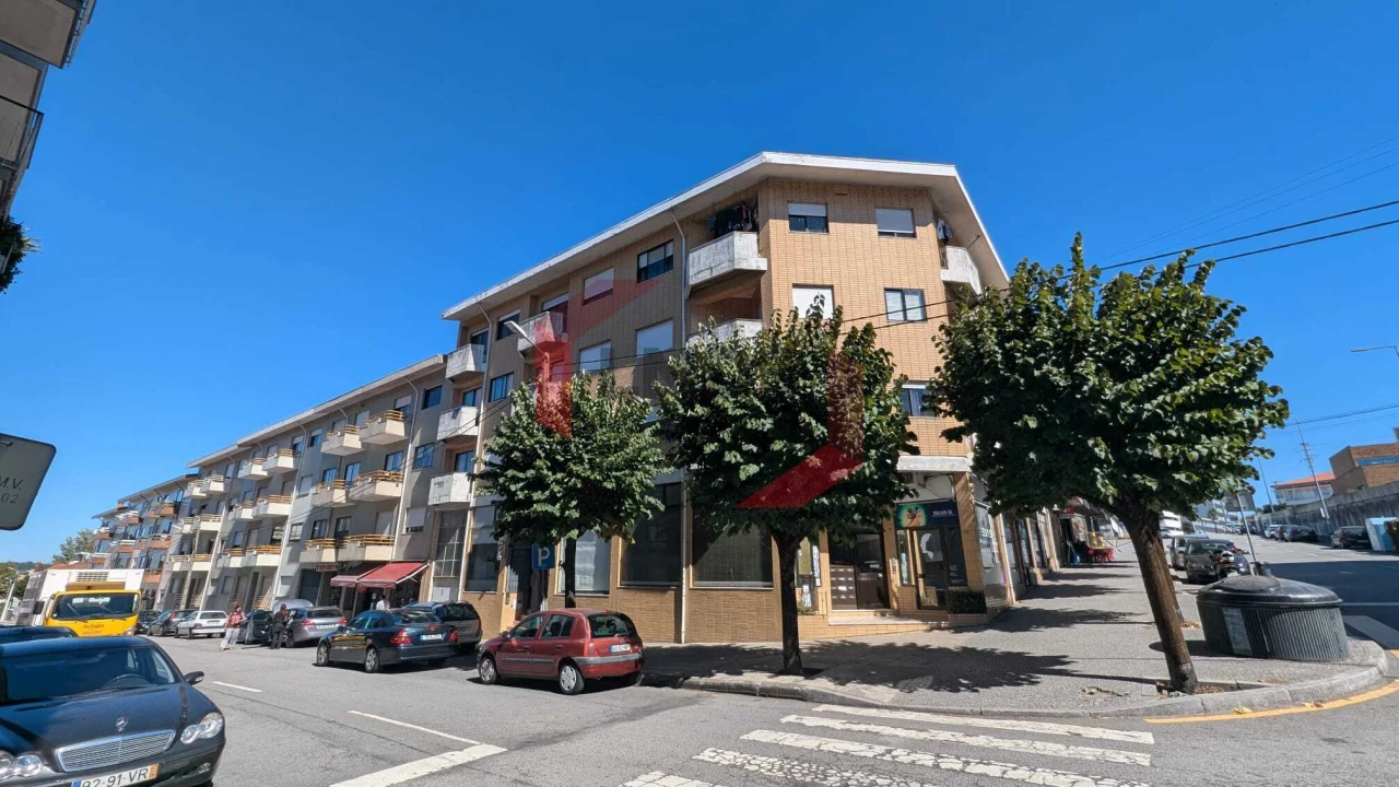 Apartamento T3 para Venda em Ermesinde Foto 1