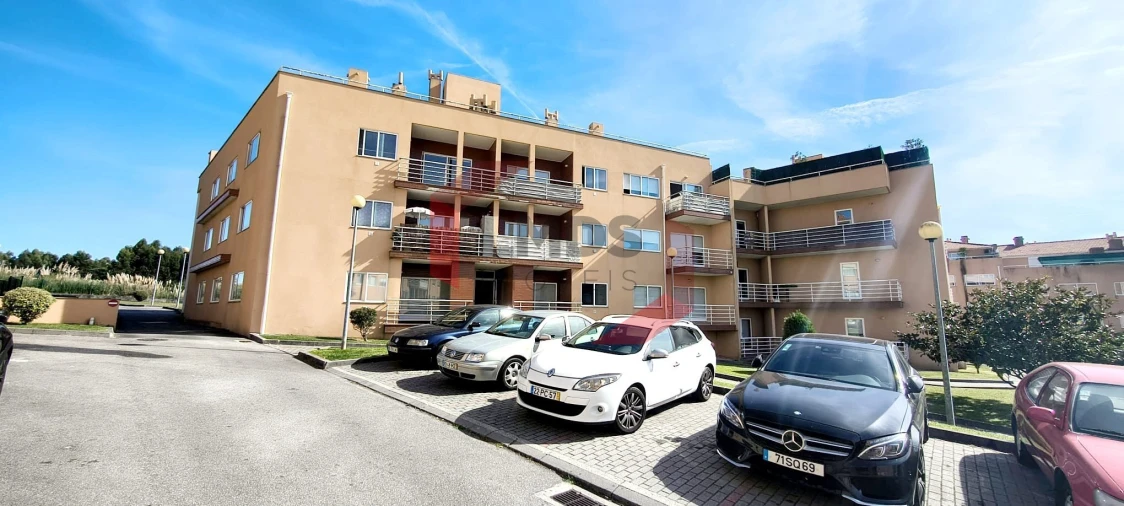 Apartamento T2 para Venda em Canelas Foto 2