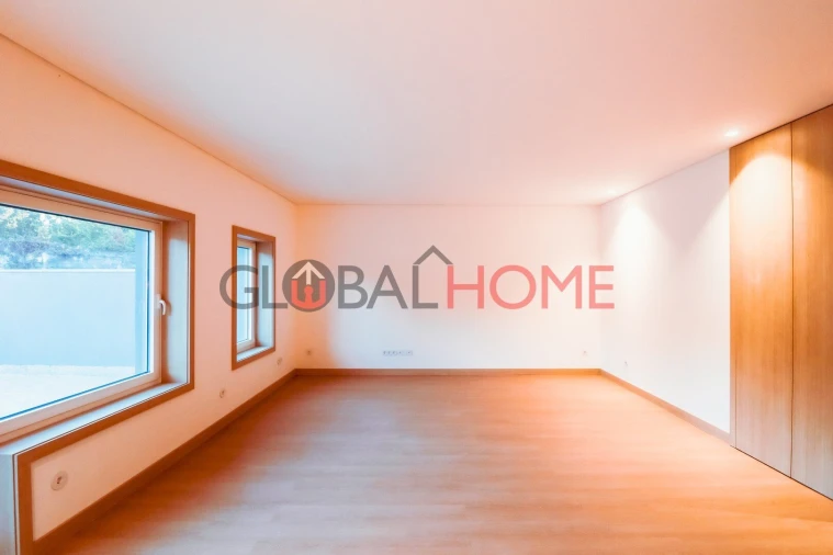 Apartamento T2 para Venda em Fânzeres e São Pedro da Cova Foto 3