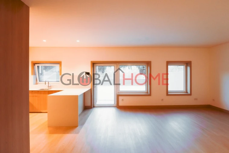 Apartamento T2 para Venda em Fânzeres e São Pedro da Cova Foto 2