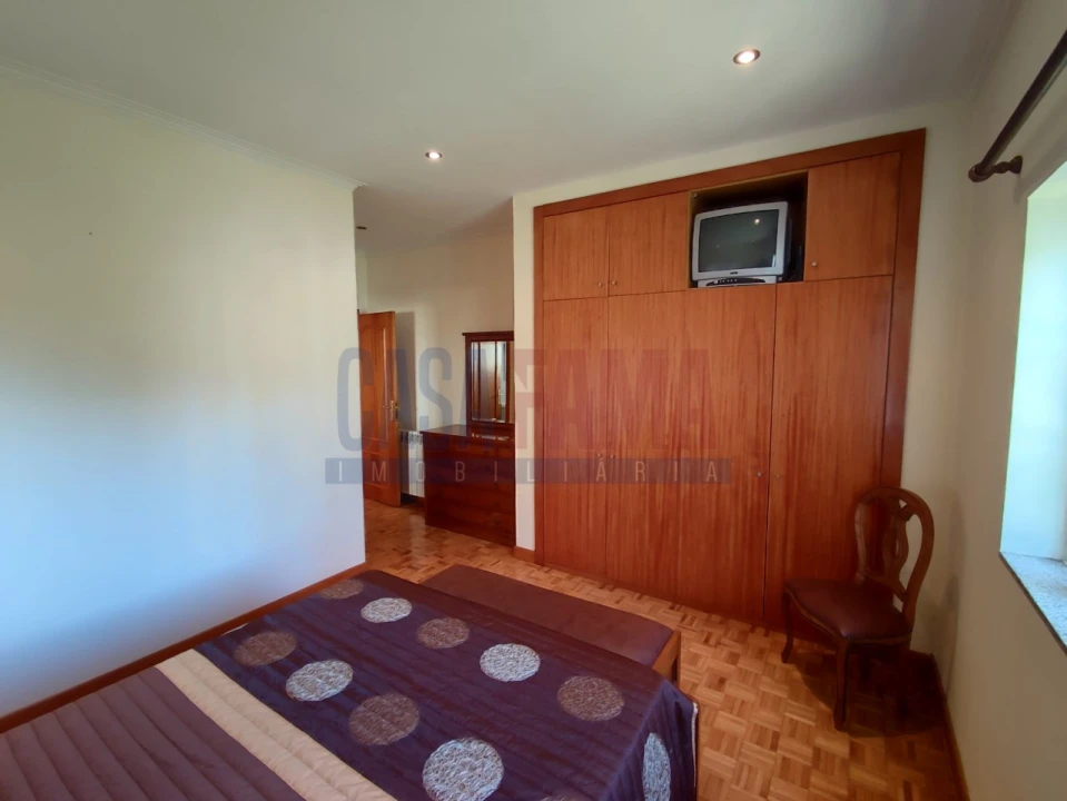 Moradia T3 para Venda em Joane Foto 17