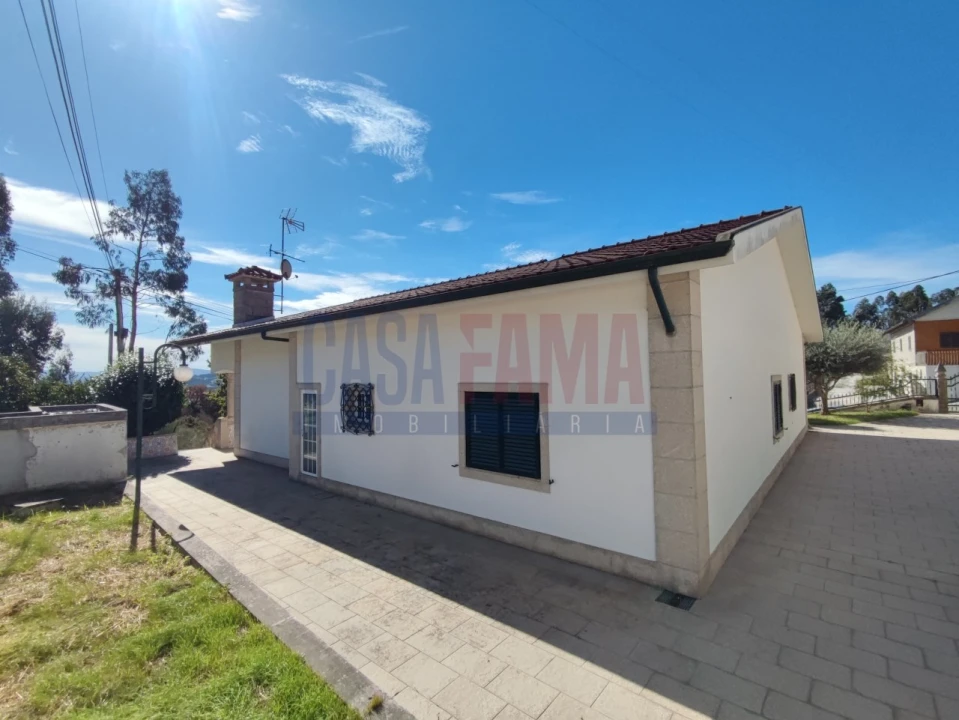 Moradia T3 para Venda em Joane Foto 35