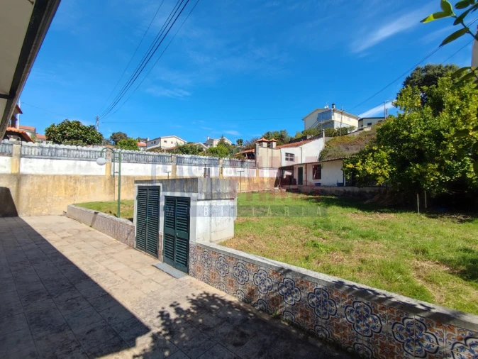 Moradia T3 para Venda em Joane Foto 42