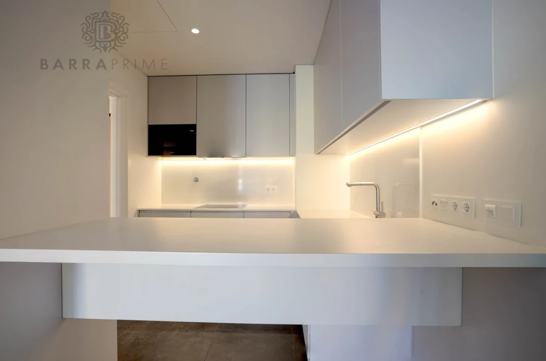 Apartamento T1 para Venda em Quarteira Foto 8