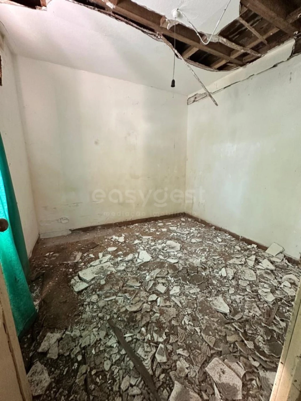 Prédio para Venda em Valado dos Frades Foto 9