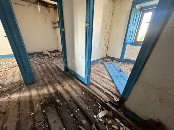 Prédio para Venda em Valado dos Frades Foto 11