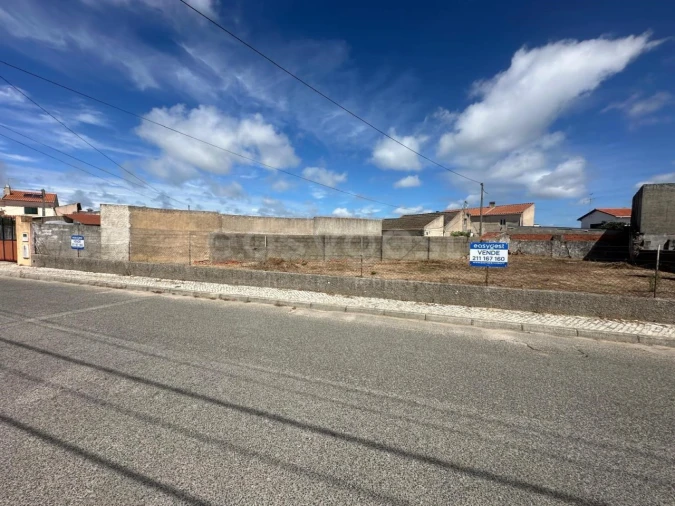 Prédio para Venda em Valado dos Frades Foto 20