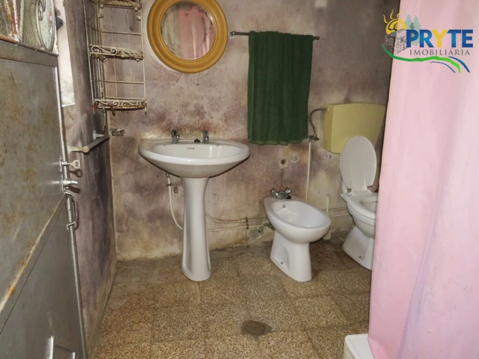 Moradia T3 para Venda em Sertã Foto 44