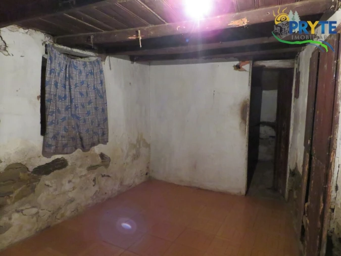 Moradia T3 para Venda em Sertã Foto 37