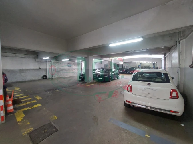 Armazém para Venda em Paranhos Foto 2