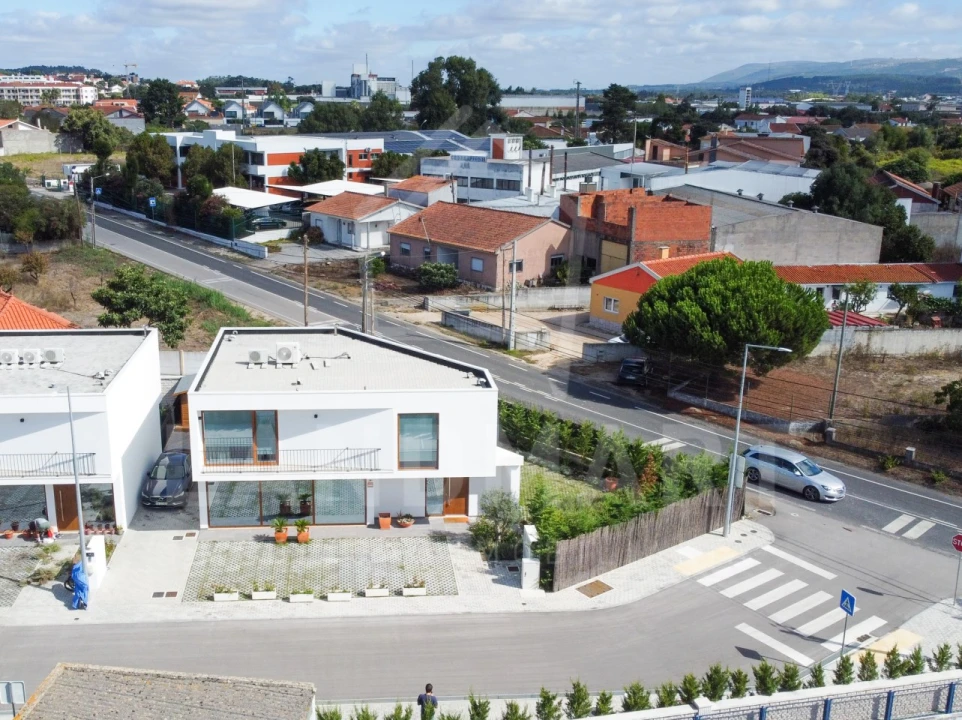 Moradia T3 para Venda em Benedita Foto 31