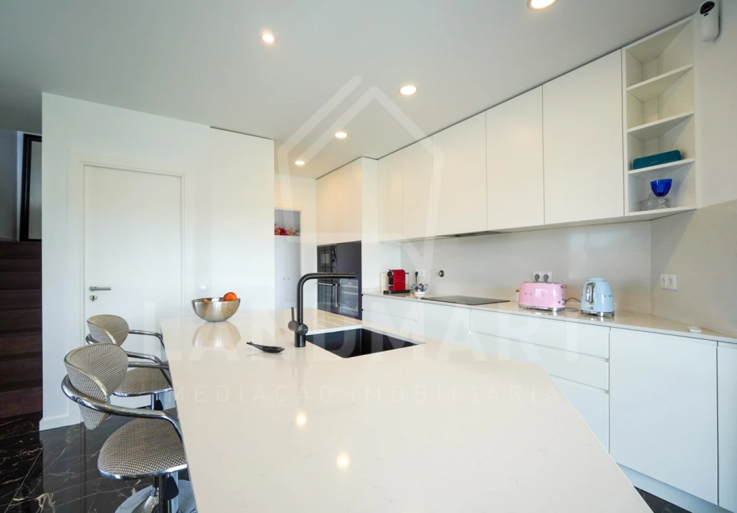 Moradia T3 para Venda em Benedita Foto 3