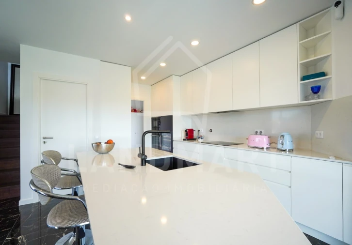 Moradia T3 para Venda em Benedita Foto 3