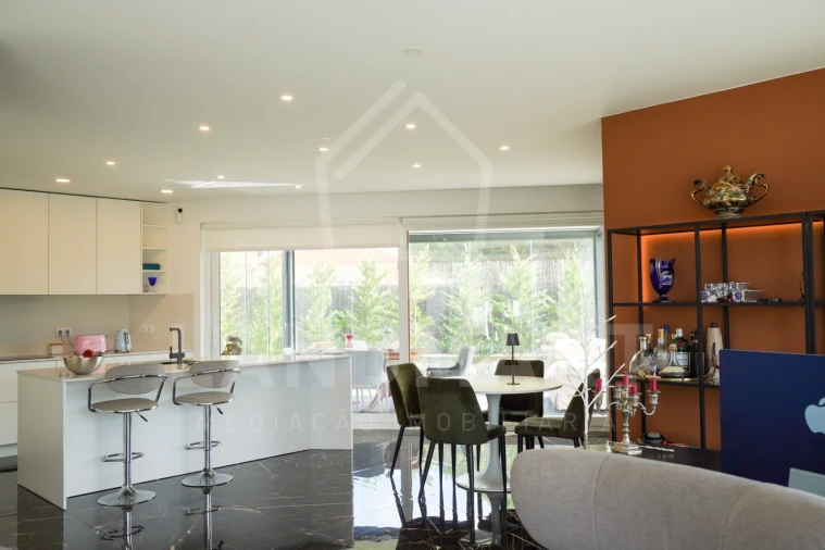 Moradia T3 para Venda em Benedita Foto 8