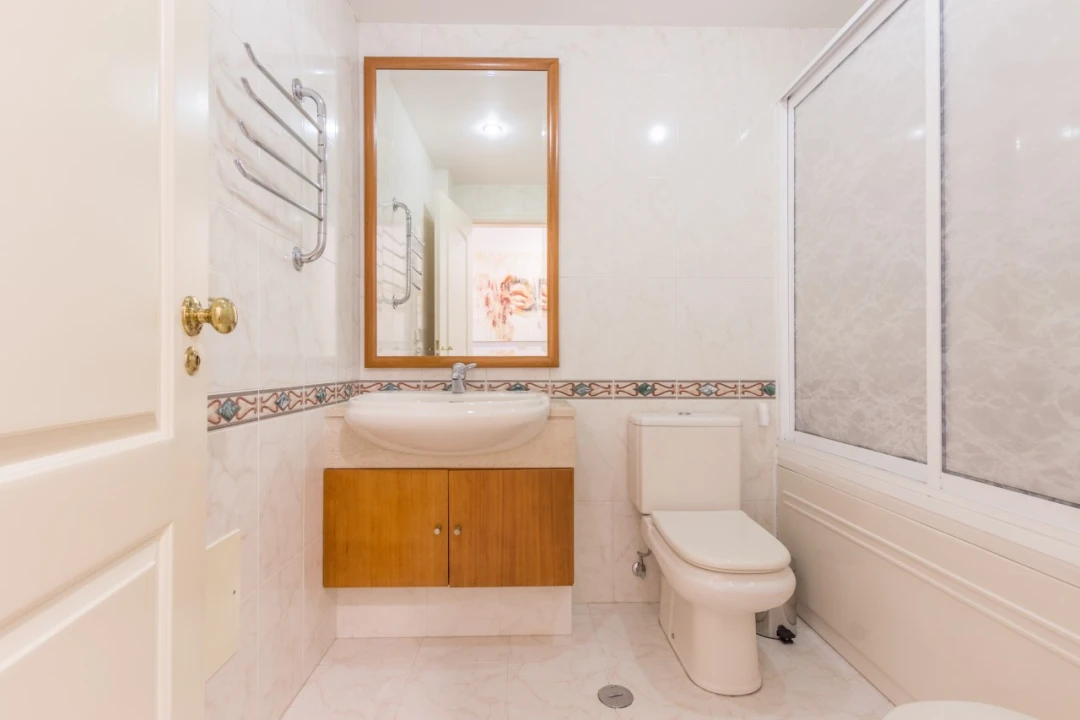 Apartamento T4 para Venda em Seixal, Arrentela e Aldeia de Paio Pires Foto 11