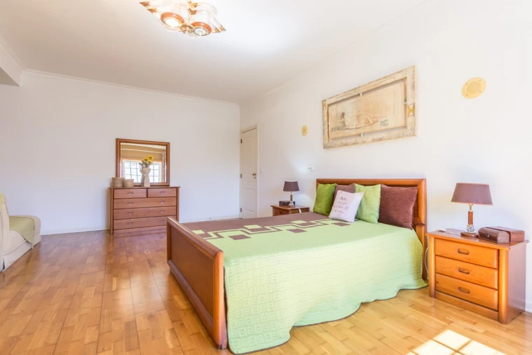 Apartamento T4 para Venda em Seixal, Arrentela e Aldeia de Paio Pires Foto 19